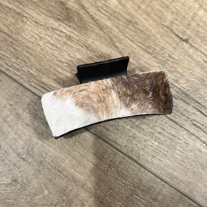 Brown Curved Hair Styling Clip